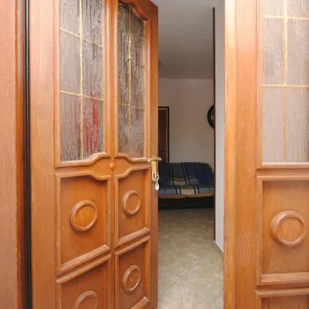 Ezgety Kaštela